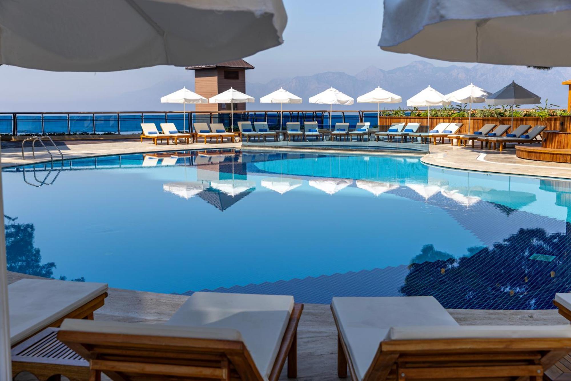 Delta Hotels By Marriott Antalya Lara - Adults Only Exterior foto